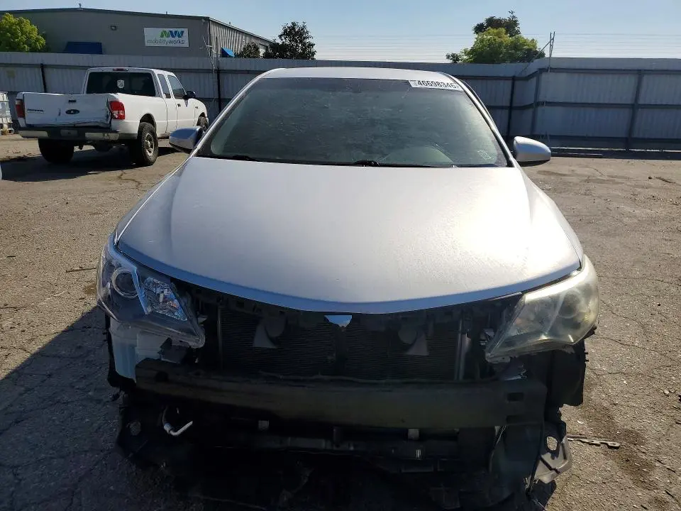 2012 TOYOTA CAMRY SE  