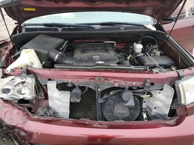 2011 TOYOTA SEQUOIA SR5  