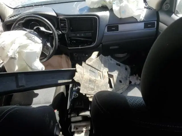 2017 MITSUBISHI OUTLANDER SE  