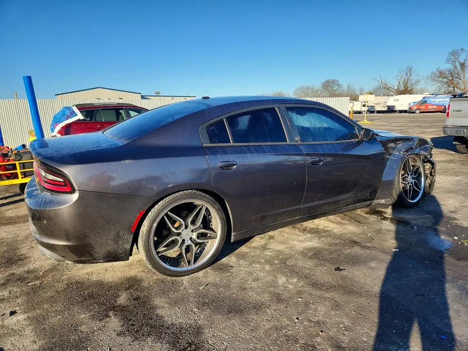 2015 DODGE CHARGER SE  