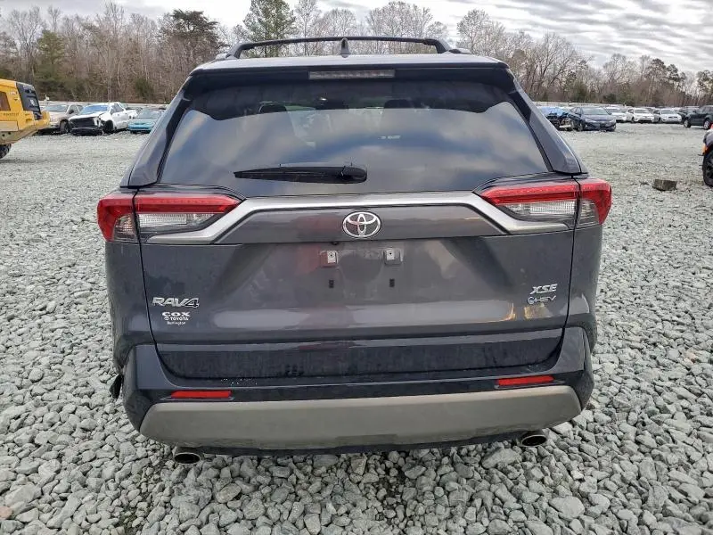 2025 TOYOTA RAV4 XSE  