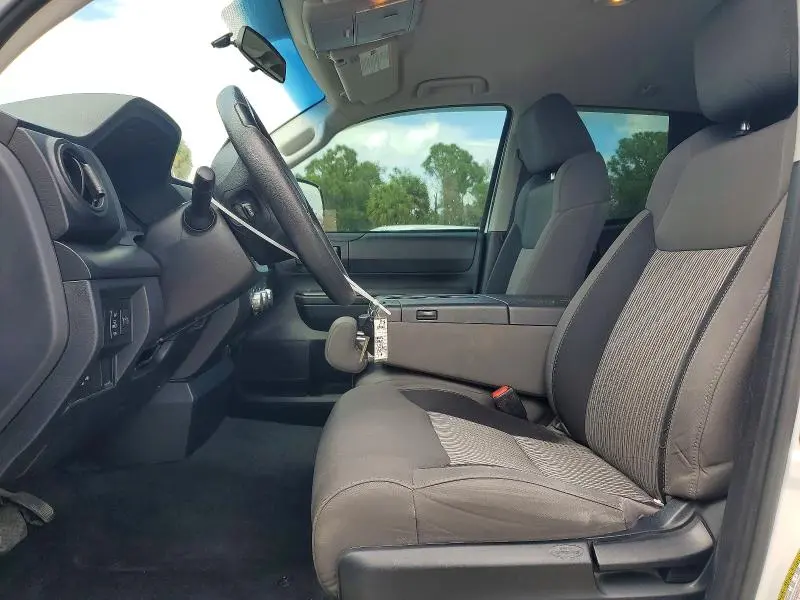 2017 TOYOTA TUNDRA SR  