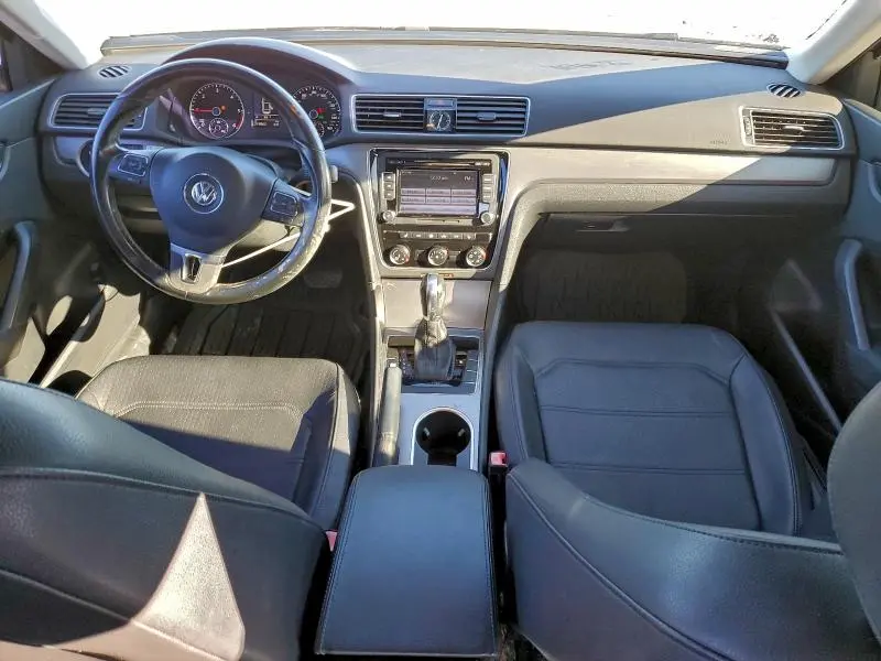 2015 VOLKSWAGEN PASSAT SE  