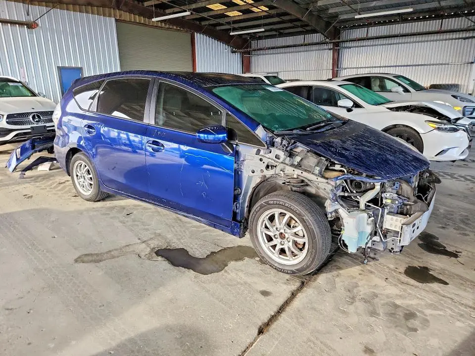 2013 TOYOTA PRIUS V THREE  