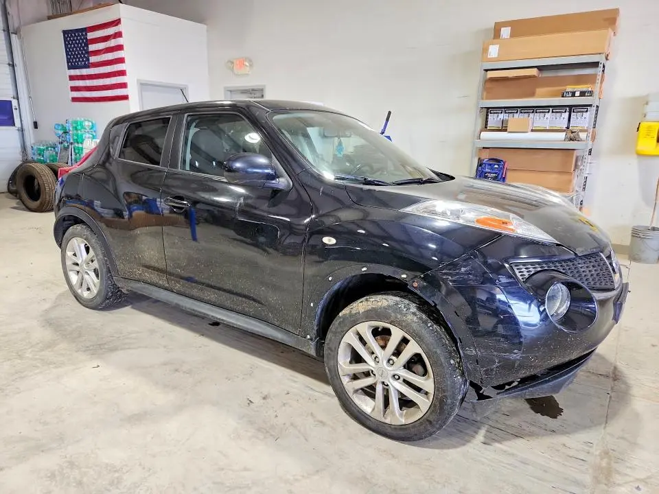 2013 NISSAN JUKE S  