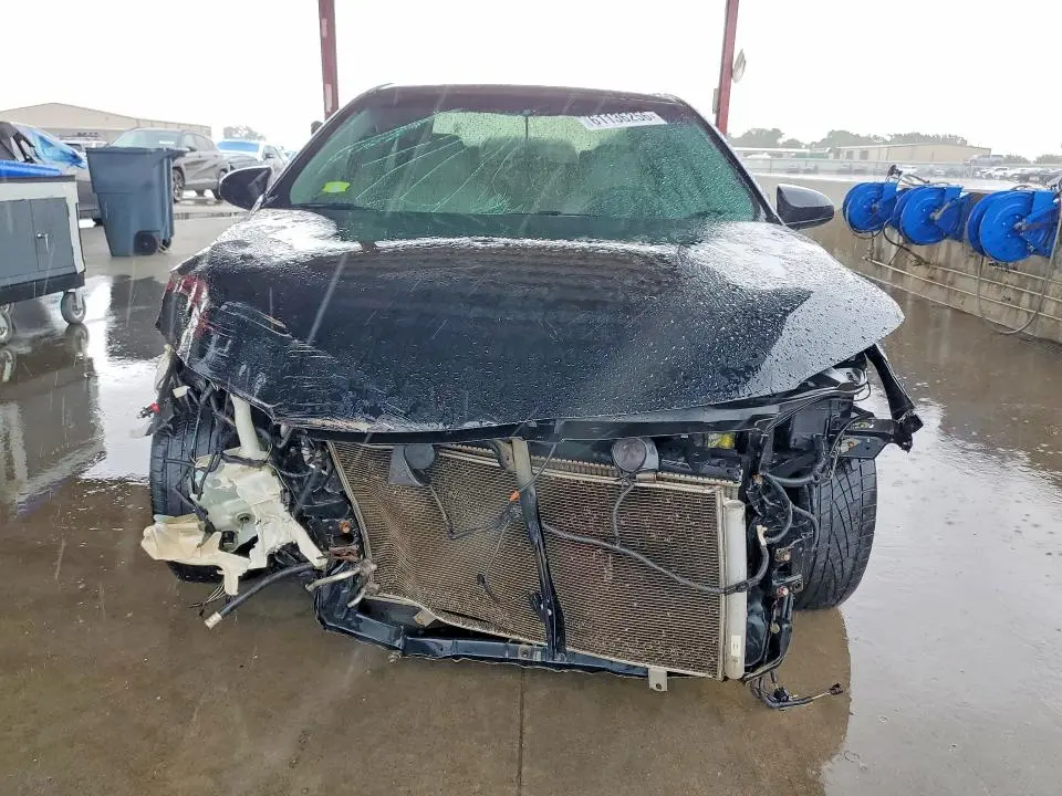 2015 TOYOTA CAMRY XLE  