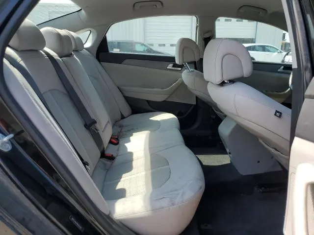 2017 HYUNDAI SONATA SE  