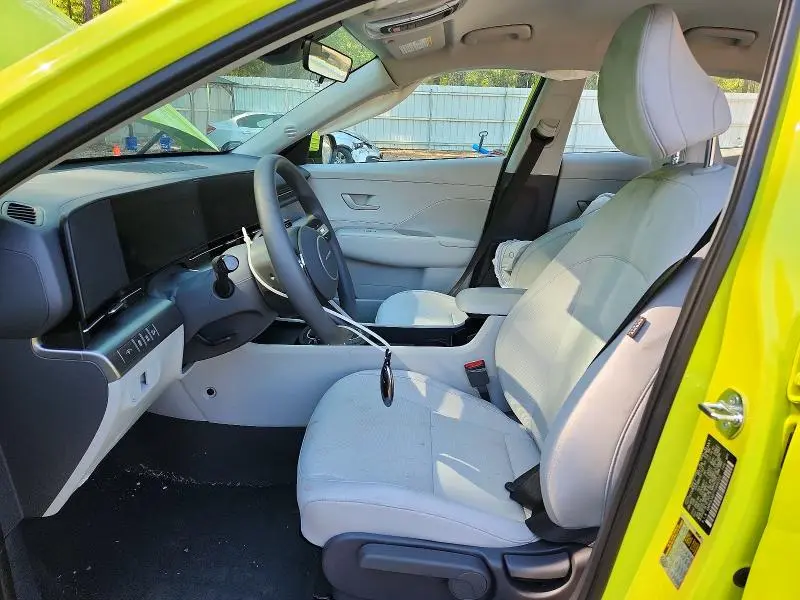 2026 HYUNDAI KONA SE  