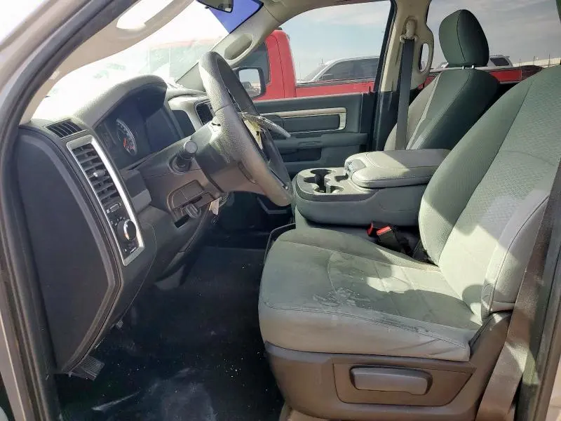2019 RAM 1500 CLASSIC SLT  