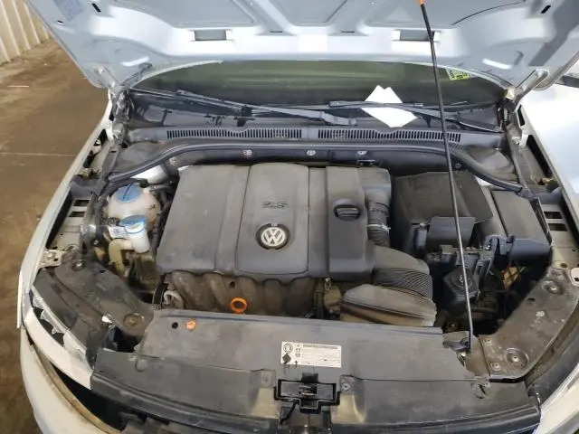 2012 VOLKSWAGEN JETTA SE  