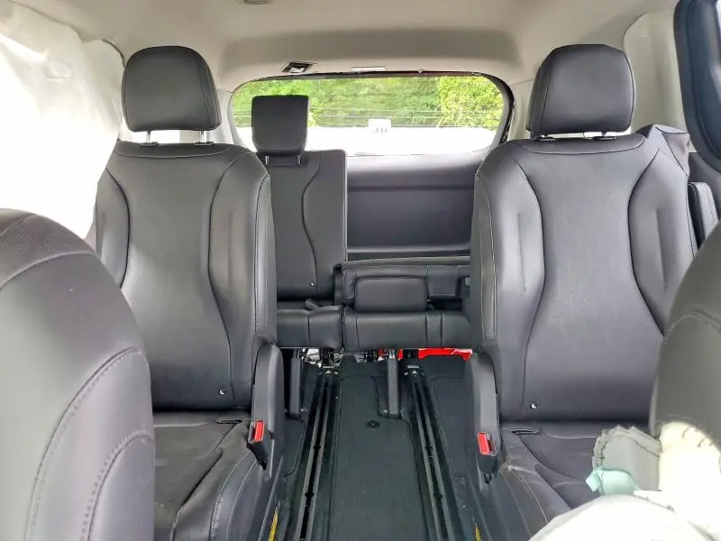 2025 KIA CARNIVAL LXS  