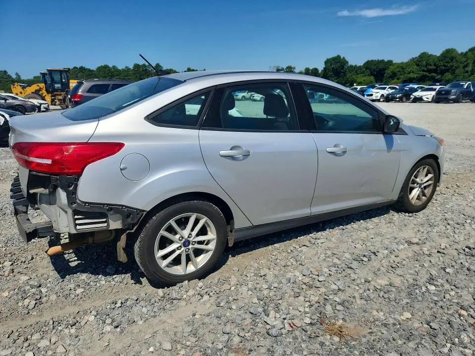 2018 FORD FOCUS SE  
