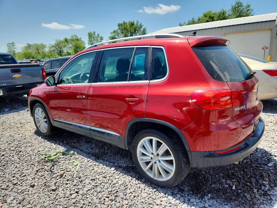 2013 VOLKSWAGEN TIGUAN S  