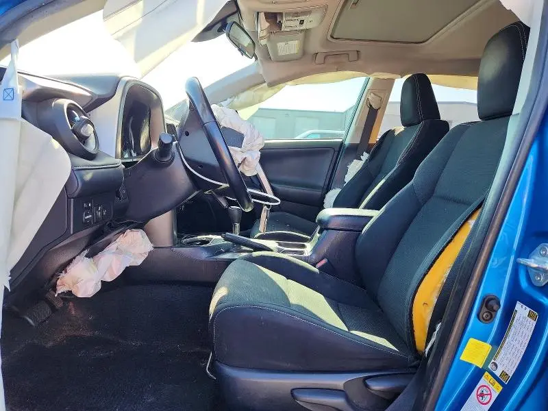 2017 TOYOTA RAV4 XLE  