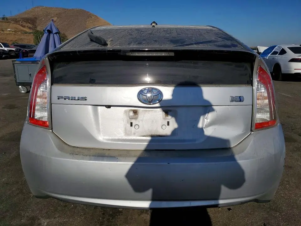 2014 TOYOTA PRIUS THREE  