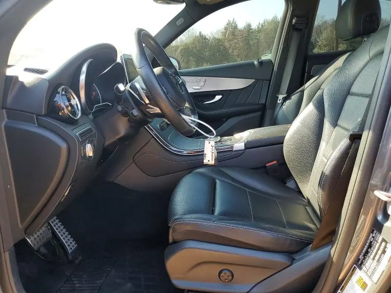 2019 MERCEDES-BENZ GLC 300  