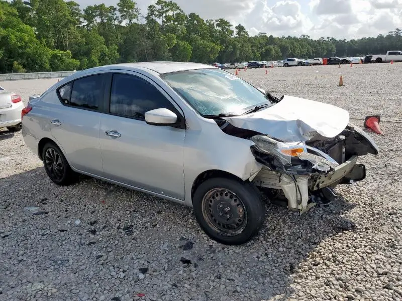 2015 NISSAN VERSA S  