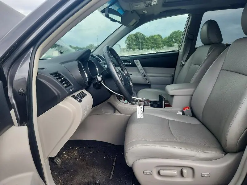 2011 TOYOTA HIGHLANDER LIMITED  