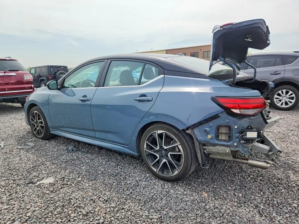 2024 NISSAN SENTRA SR  