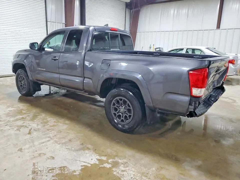 2017 TOYOTA TACOMA SR5 V6  
