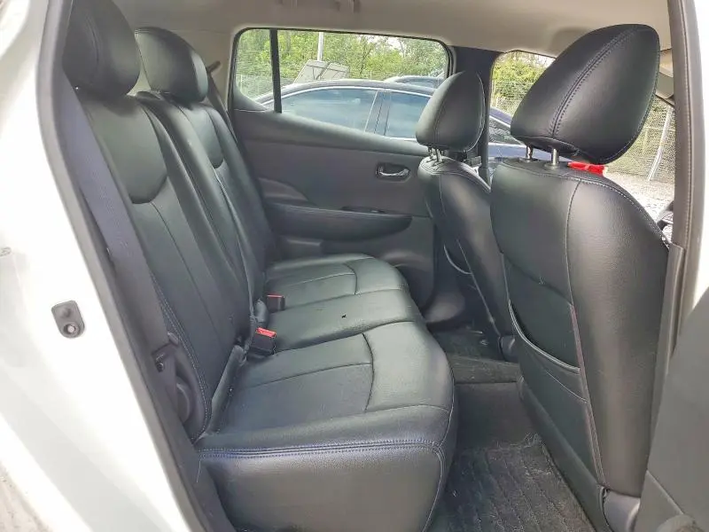 2018 NISSAN LEAF SV  