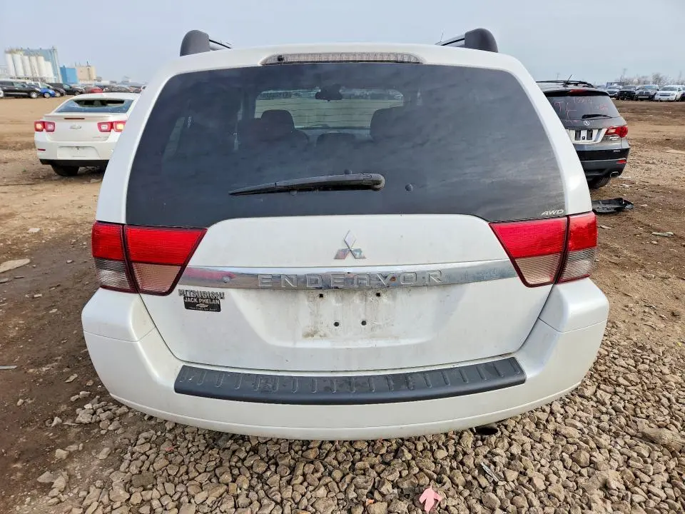 2011 MITSUBISHI ENDEAVOR LS  