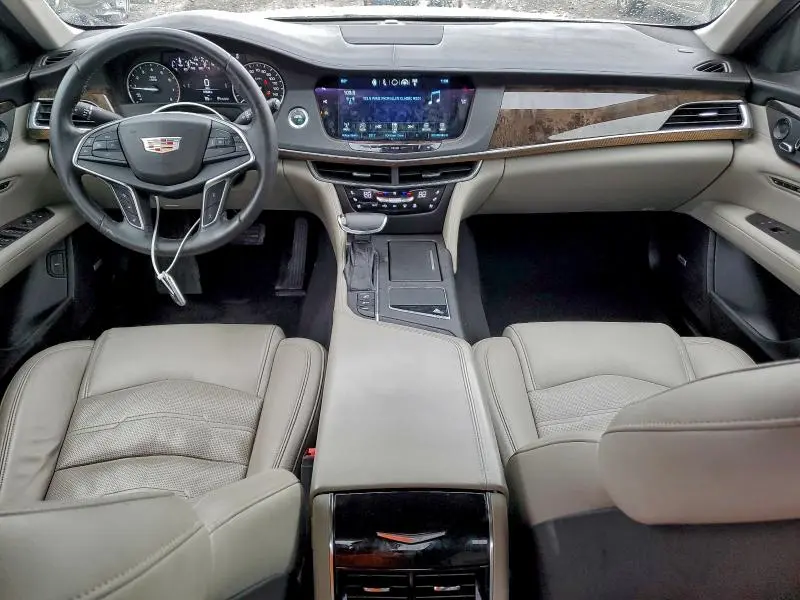 2017 CADILLAC CT6 LUXURY  