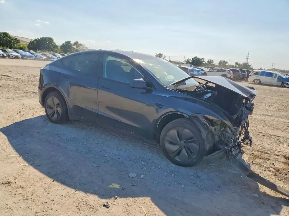 2026 TESLA MODEL Y   