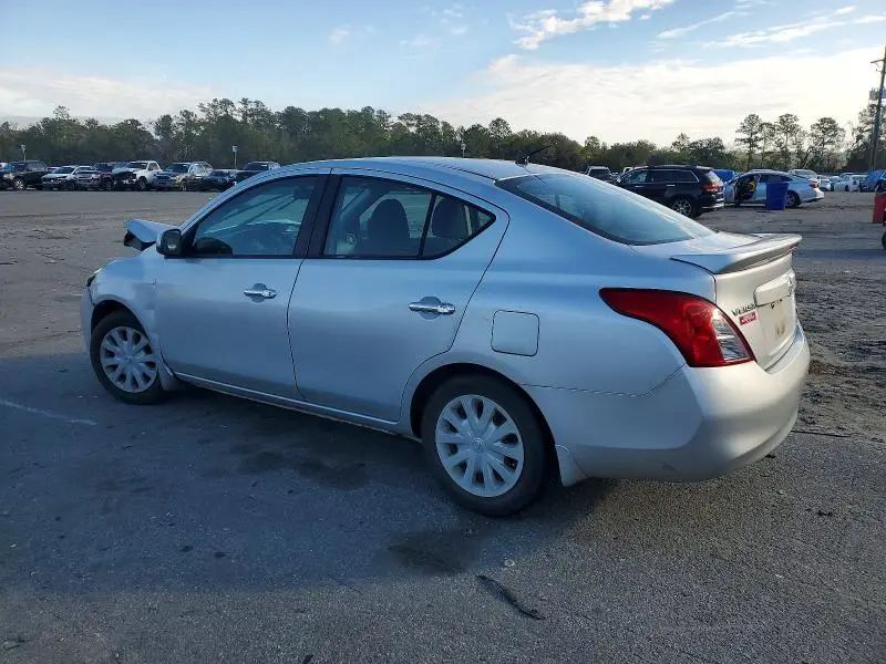 2013 NISSAN VERSA S  