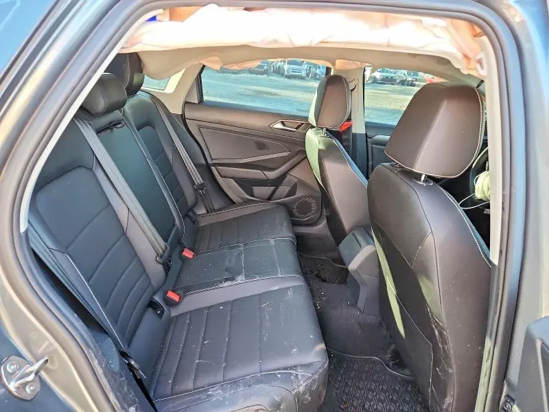 2024 VOLKSWAGEN JETTA SE  