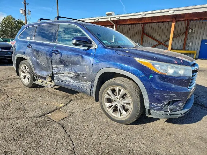 2015 TOYOTA HIGHLANDER XLE  
