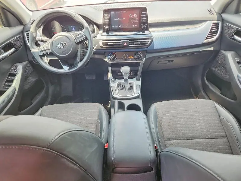 2021 KIA SELTOS S  