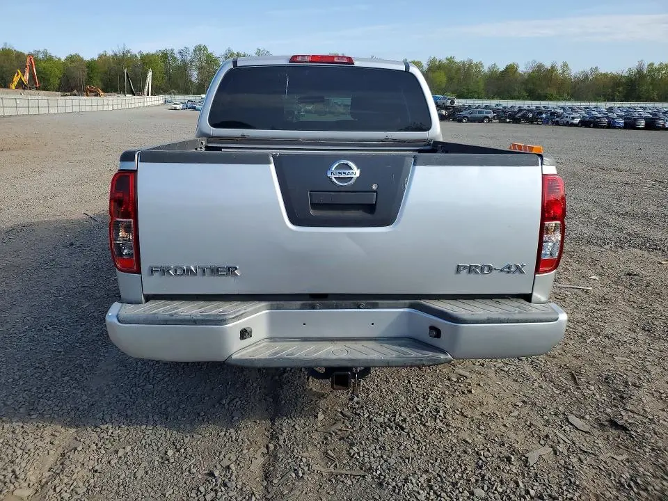 2012 NISSAN FRONTIER S  