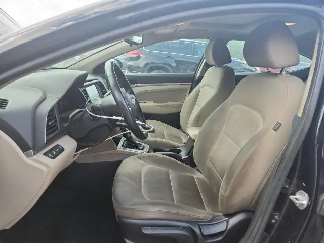2019 HYUNDAI ELANTRA SEL  