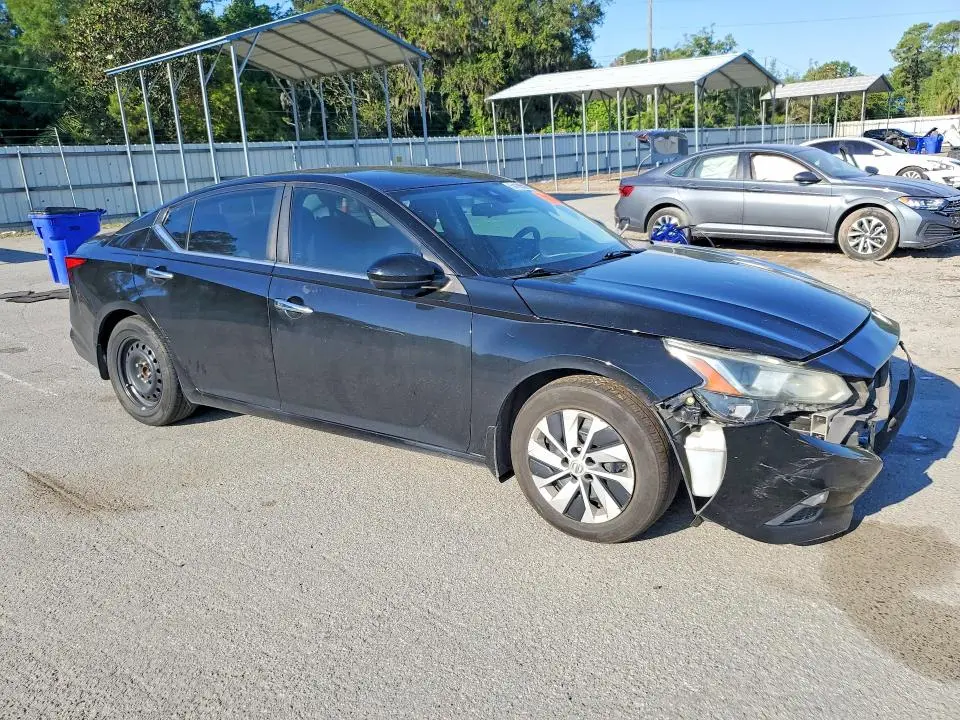 2021 NISSAN ALTIMA S  
