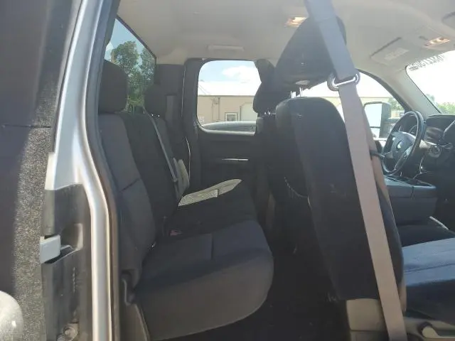 2011 CHEVROLET SILVERADO K2500 HEAVY DUTY LT  