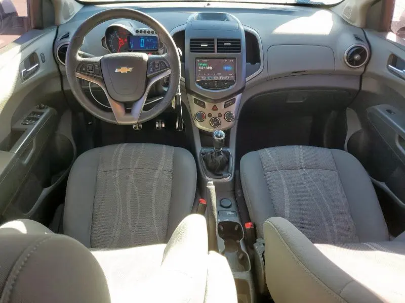 2015 CHEVROLET SONIC LT  