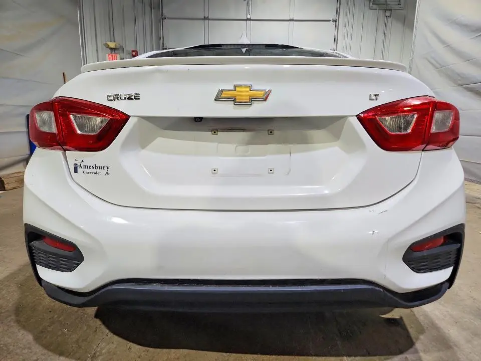 2017 CHEVROLET CRUZE LT  