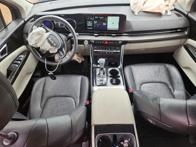 2024 KIA CARNIVAL EX  