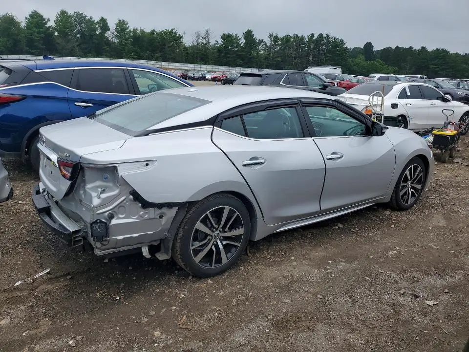 2021 NISSAN MAXIMA SV  