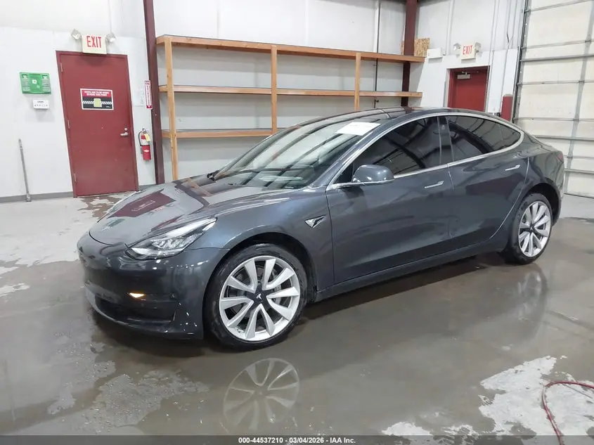2018 TESLA MODEL 3 LONG RANGE/MID RANGE