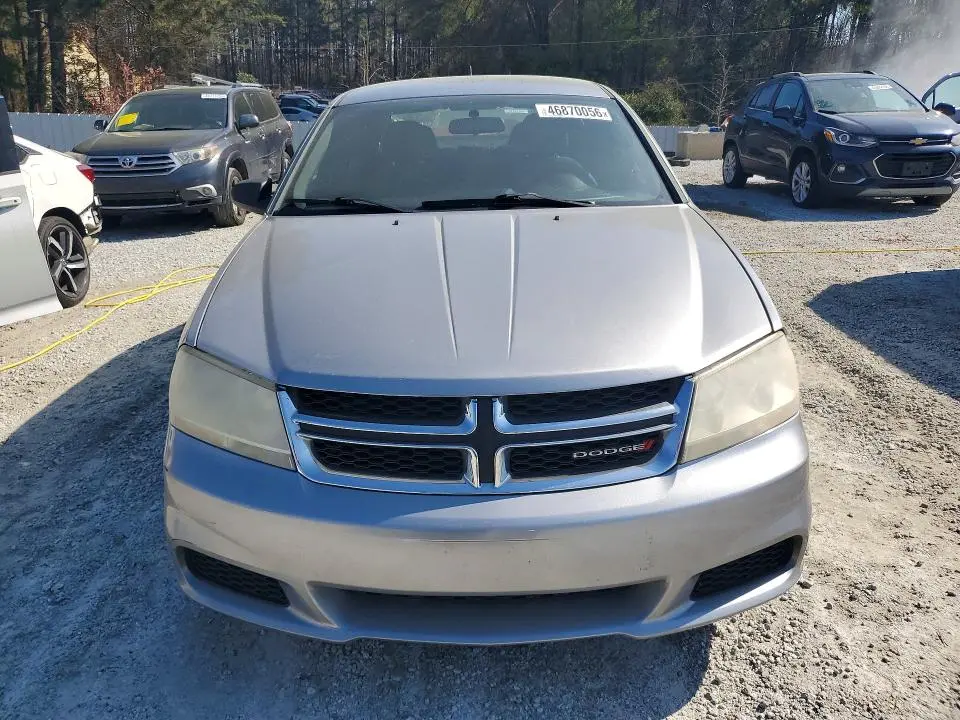 2013 DODGE AVENGER SE  