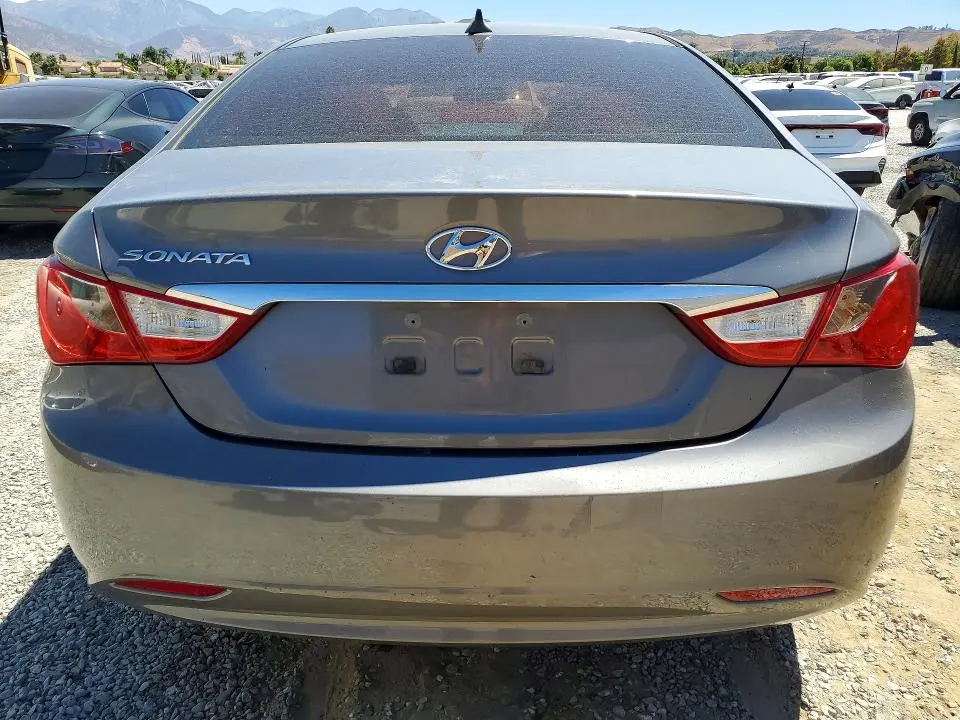 2012 HYUNDAI SONATA GLS  