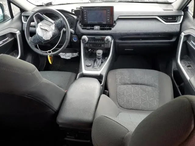 2021 TOYOTA RAV4 XLE  