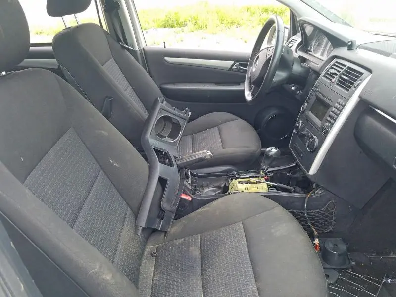 2011 MERCEDES-BENZ B200   