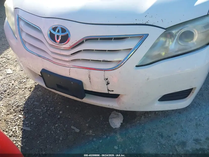 2010 TOYOTA CAMRY LE