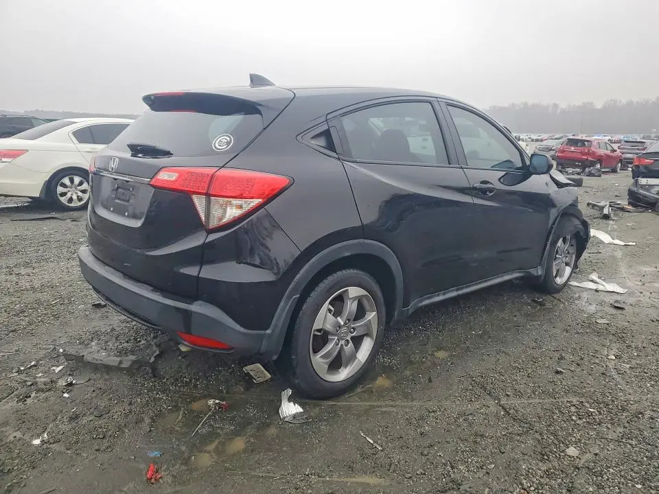 2022 HONDA HR-V LX  
