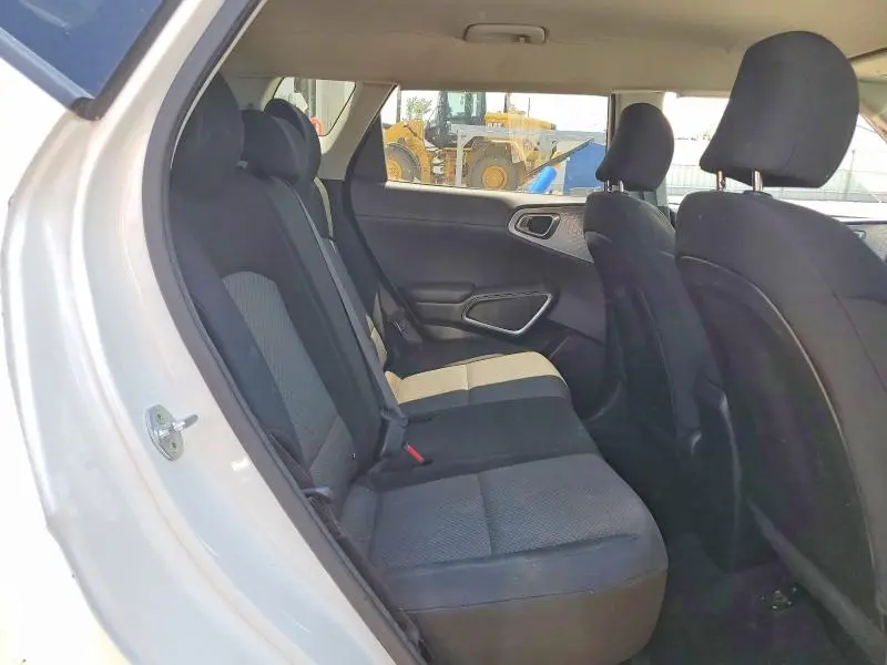 2020 KIA SOUL LX  