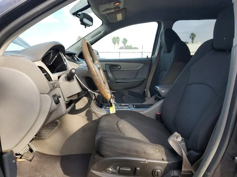 2013 CHEVROLET TRAVERSE LS  