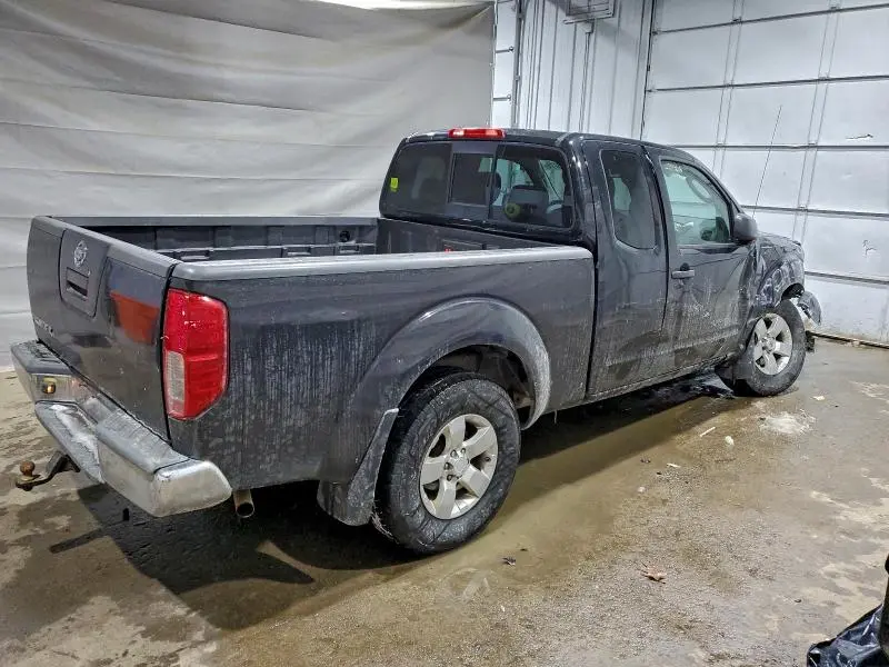 2011 NISSAN FRONTIER SV  